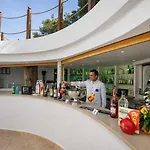 Hotiday Hotel