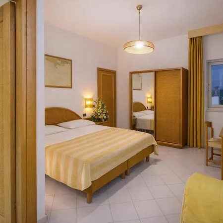 Hotel Hotiday Gallipoli